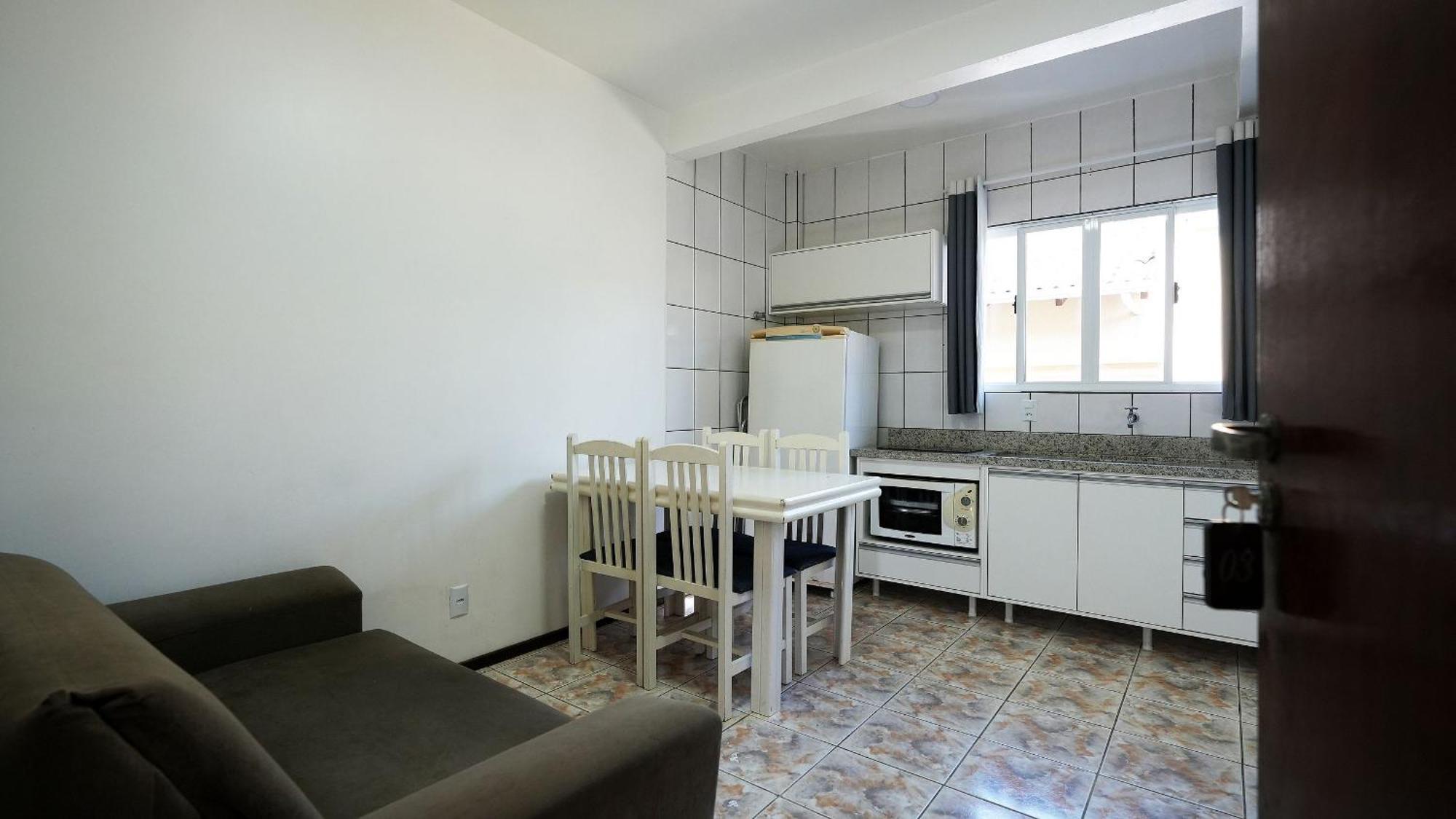 Residencial Adolfo - Mestre Naro Bombinhas Exterior photo