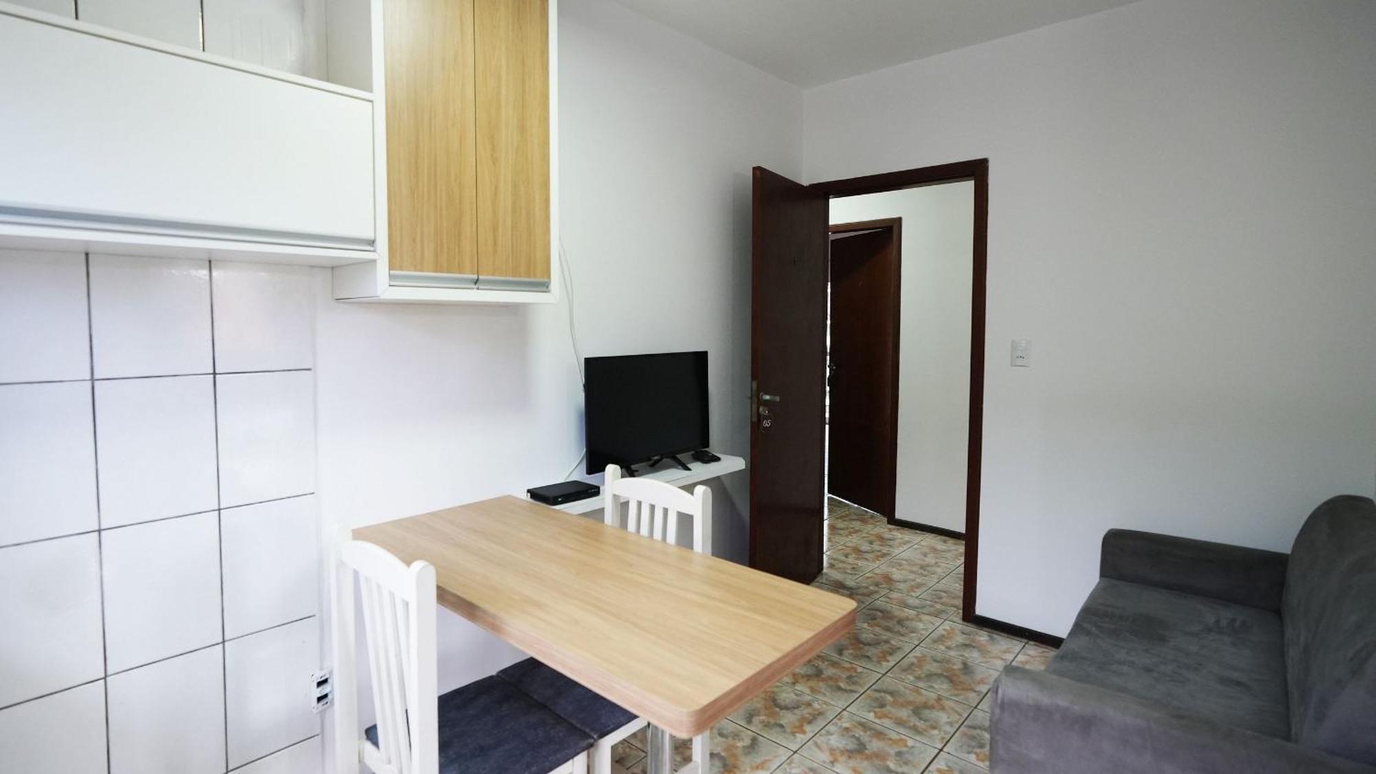 Residencial Adolfo - Mestre Naro Bombinhas Exterior photo